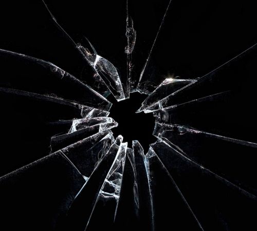 kinh ban cuong luc 1 Cách tạo kính vỡ trên Vray